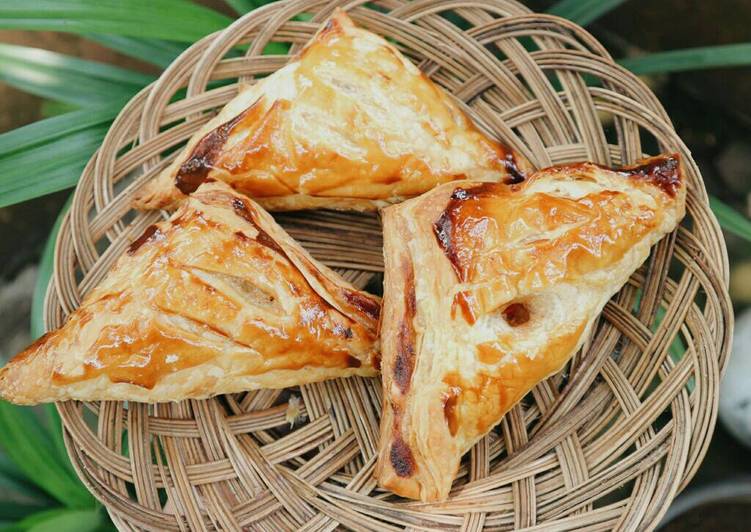 bahan dan cara membuat Tuna Cheese puff