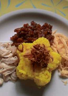 Nasi kuning tanpa santan (agak ribet)