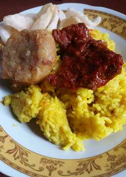 Nasi Kuning Masak Habang Daging Sapi