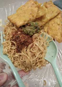 Mie Kolong