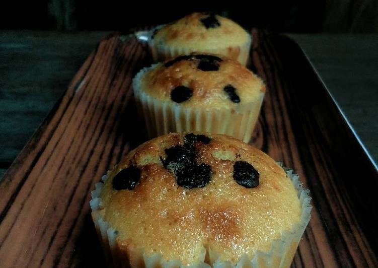 cara membuat Milky Muffin With Chocolate Filling