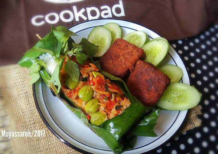 resep lengkap untuk Nasi Bakar Sambel Teri