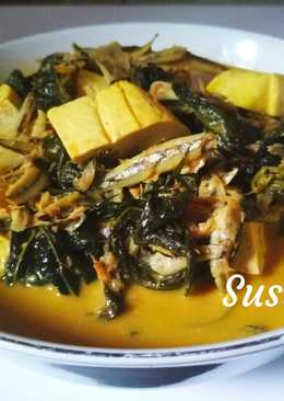 Gulai daun singkong tahu teri