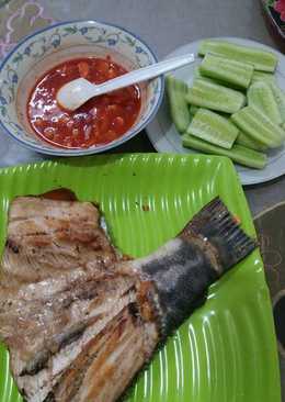 Ikan panggang cocol jeruk