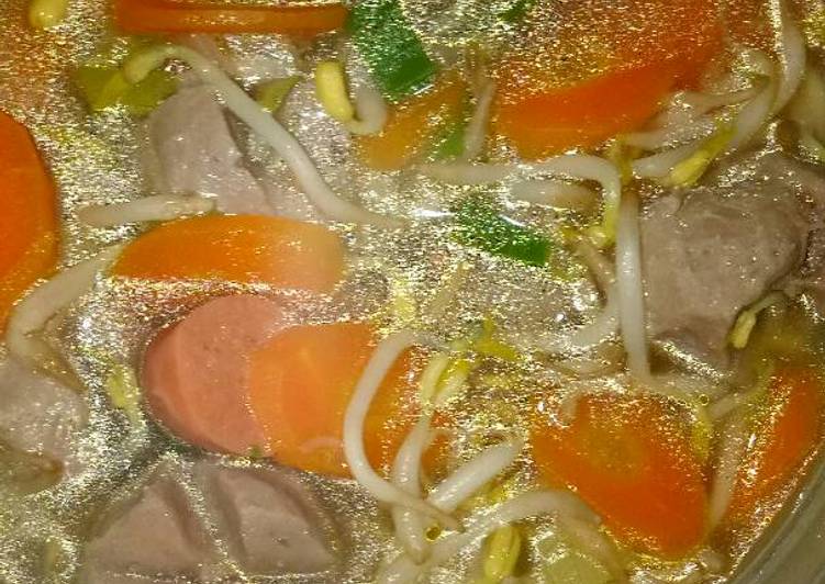 gambar untuk resep makanan Sop bakso sosis simpel