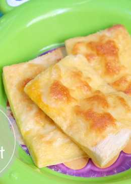 Menu anak baked cheesy french toast MPASI aman dibawah 12m