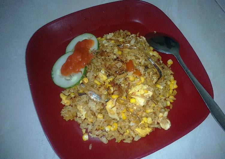 Nasi goreng teri