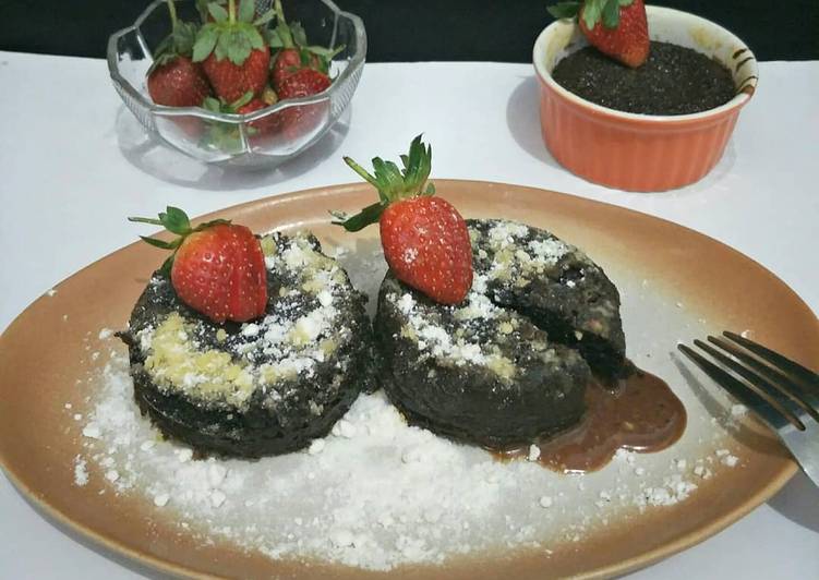 resep lengkap untuk Molten Choco Lava Cake