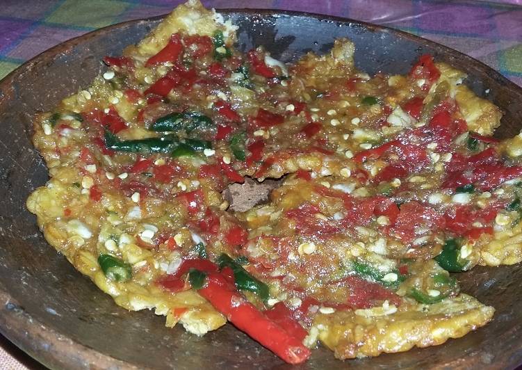 bahan dan cara membuat Tempe Penyet Sambal Kencur