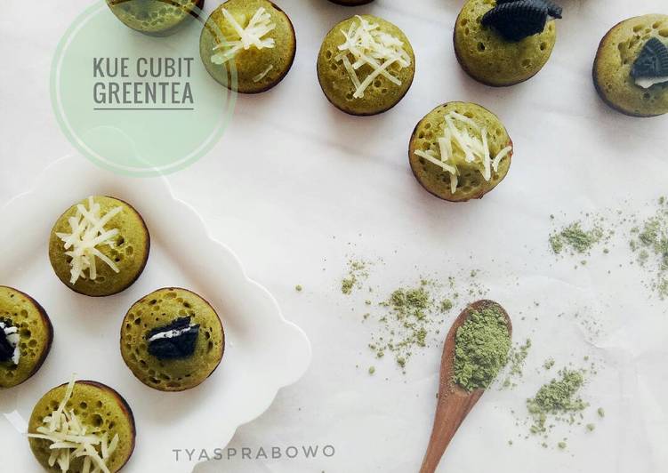 bahan dan cara membuat Kue Cubit Greentea