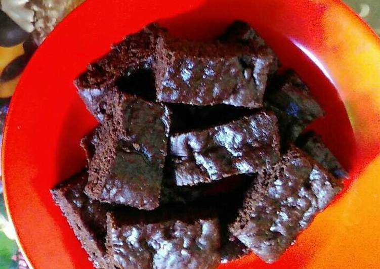 Resep Brownis kukus nutricake simpel Karya asyraf's mom