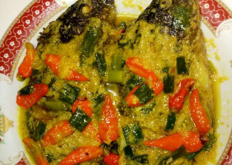 Resep Pesmol ikan mas Dari Helia Afika