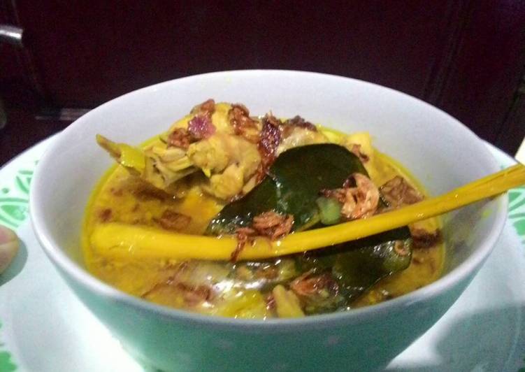 resep makanan Soto ayam bumbu jangkep a la mertua