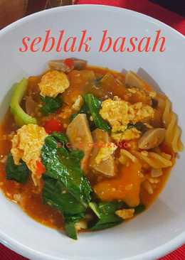 Seblak Kuah Basah Makaroni Telur Bakso