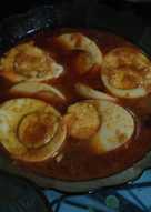 Telur ayam kuah kari