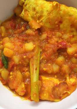 Telur + kentang bumbu kuning