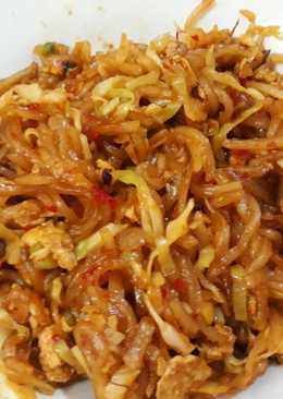 Mie sagu teri goreng