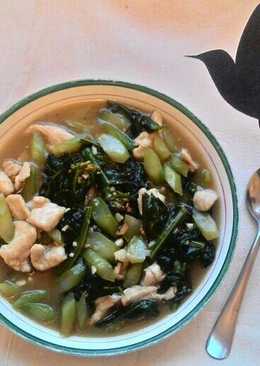 Stir-fried Chinese broccoli with pork - Kailan tumis babi