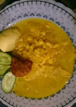 Gulai sayur dan telor kuah gurih