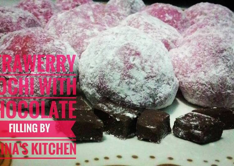 resep lengkap untuk Strawberry mochi with chocolate filling