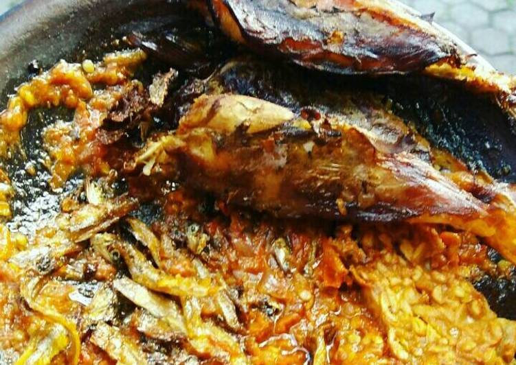 resep lengkap untuk Sambal Ikan Pari (P) Vs Teri Crispy