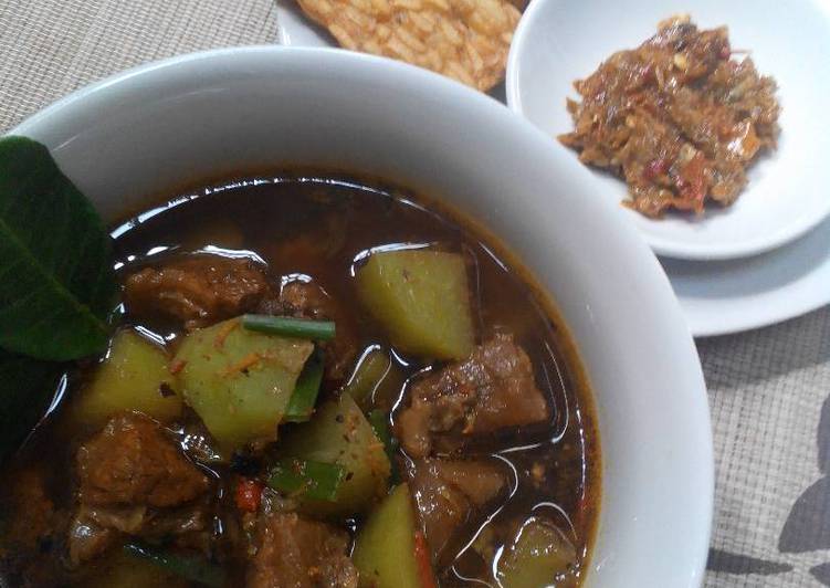 resep masakan Rawon Labu Siam