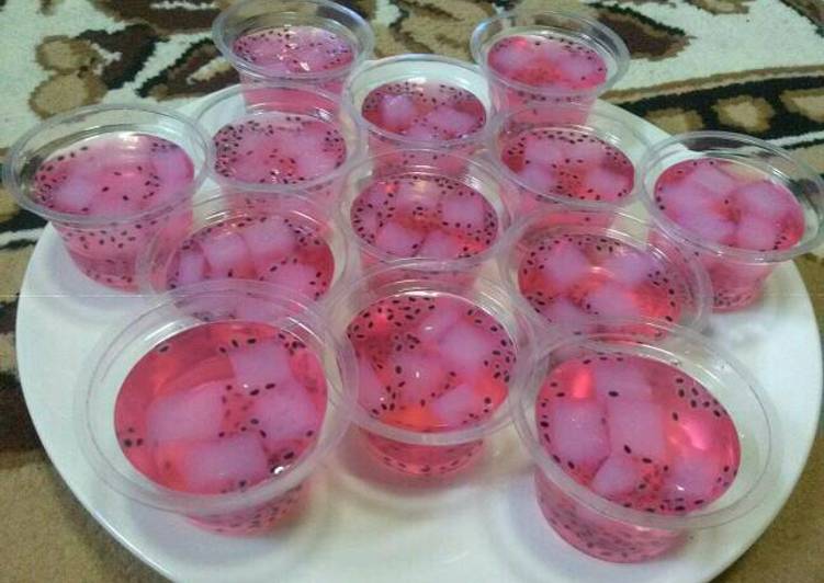 Resep Ager strawberry selasih nata de coco Karya jihan mustofa sungkar