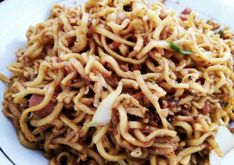 Resep Mie Goreng bbq sosis Pedas - Detry