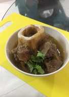 Kuah Sumsum Daging Sapi Lembut Lepas Dari Tulang