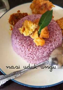 Nasi Uduk Ubi Ungu porsi banyak