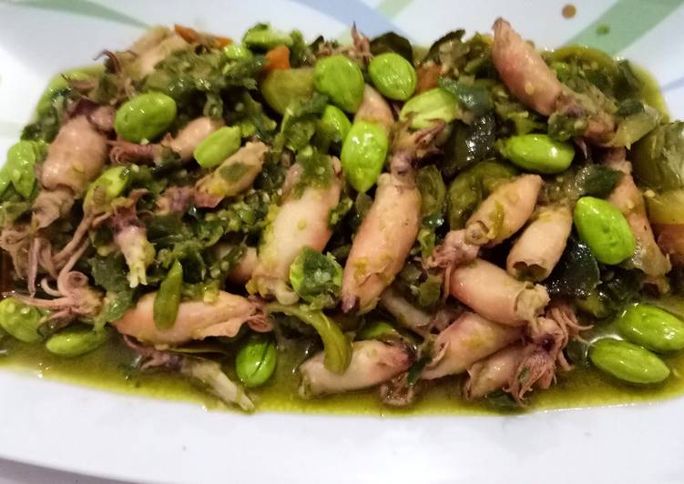 resep lengkap untuk Cumi cabe ijo