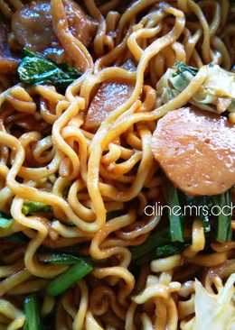Mie goreng baso sapi