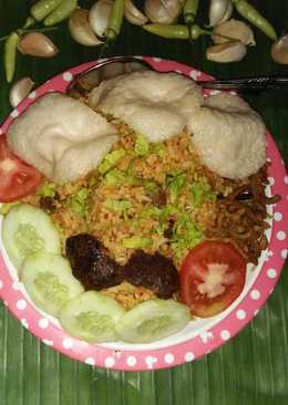 Nasi goreng jeroan pedas