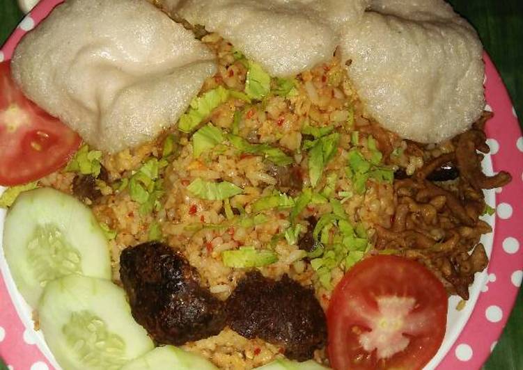 resep masakan Nasi goreng jeroan pedas