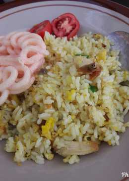 Nasi goreng kuning simple