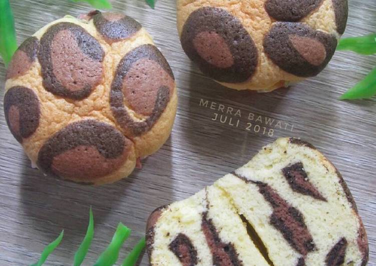 resep lengkap untuk Leopard Pattern Chiffon Cupcakes