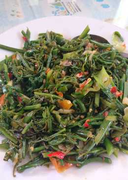 Tumis Sayur Daun Pakis