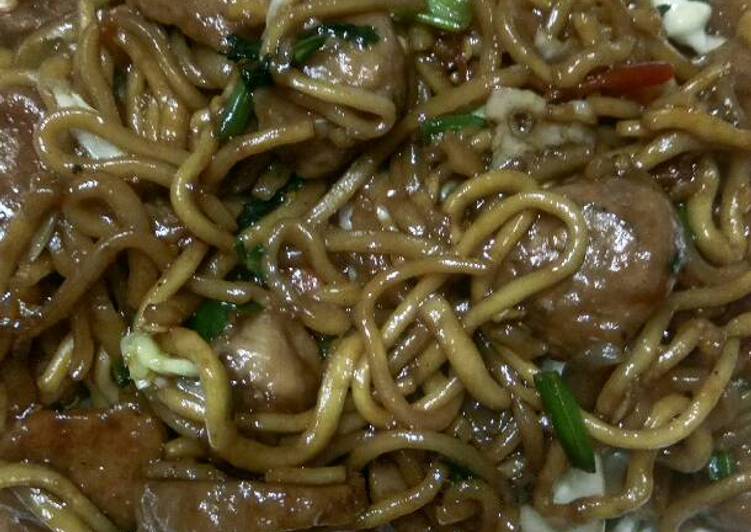 gambar untuk resep Mie goreng baso cumi extra pedas