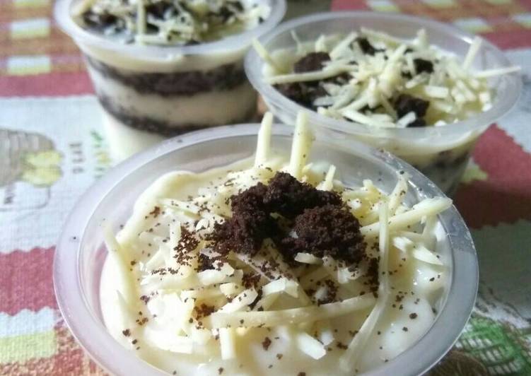 resep lengkap untuk Oreo Cheesecake (Mudah dan Murah, hanya 3 bahan utama saja)