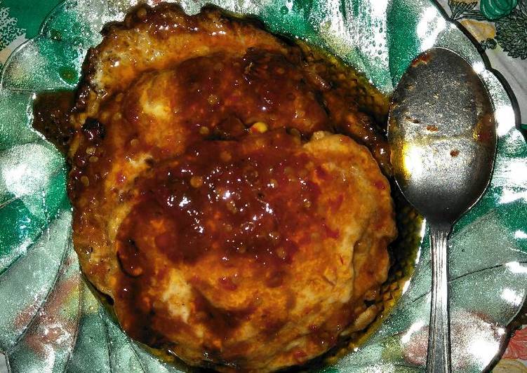 cara membuat Telur Ceplok BAlado