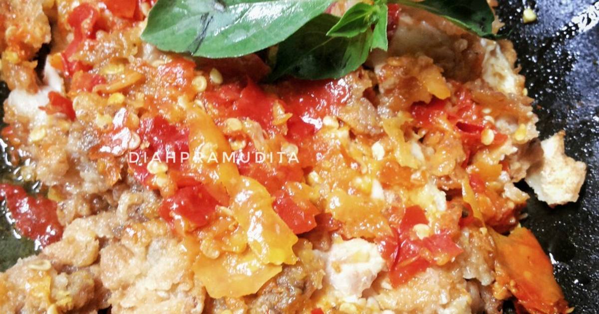 Resep Ayam Geprek Pedas Ala Bensu oleh Diah Pramudita 