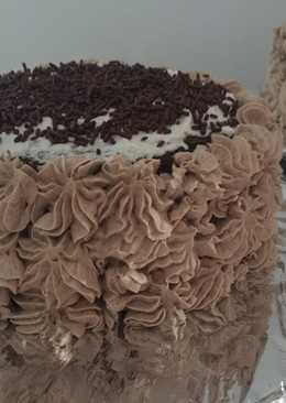 Kue ulang tahun (base cake brownis kukus)dgn Frosting sederhana