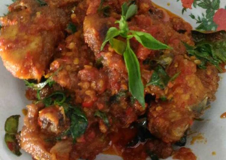 gambar untuk resep Ayam goreng balado