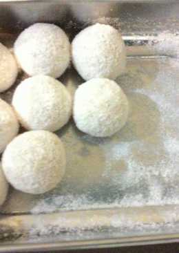 Coconut ladoo (manisan india) bahan simpel