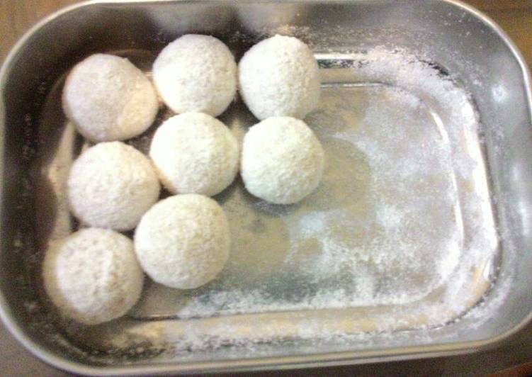 cara membuat Coconut ladoo (manisan india) bahan simpel