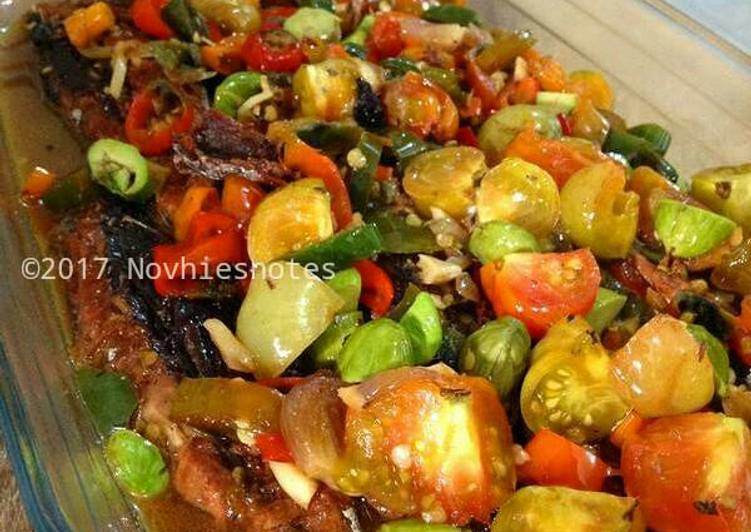 resep lengkap untuk Pindang Tongkol Asam Pedas