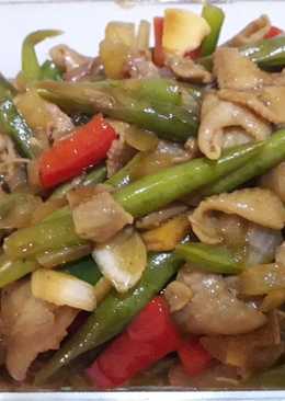 Tumis kulit ayam, buncis dan paprika