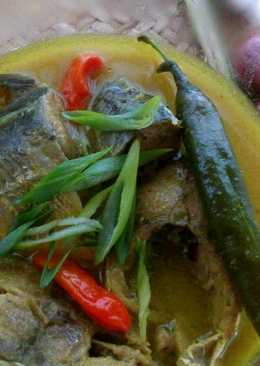 Tongkol kuah kuning (gulai tongkol)