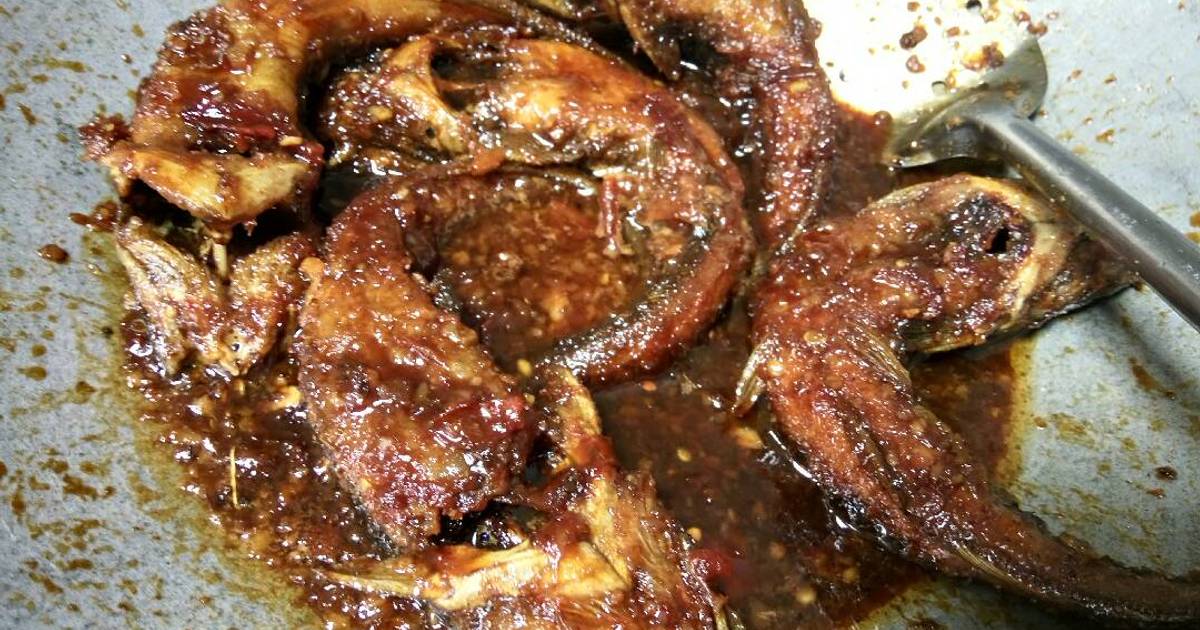 Resep Lele  goreng  kuah kecap oleh Shely Febrianti Ummu 