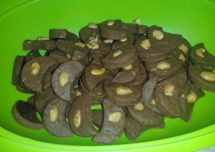 resep lengkap untuk Cookies coklat kacang mede (no mixer)